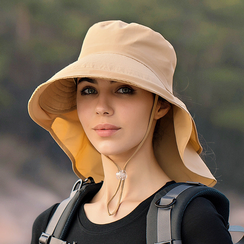 European And American Summer Cap Children Climb Mountains