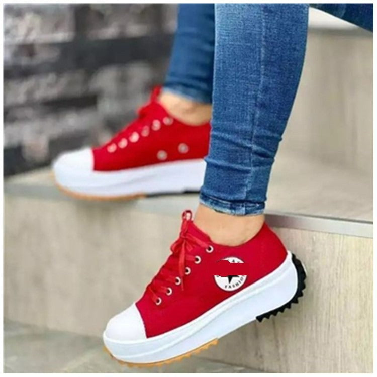 Lace-up shoes for women