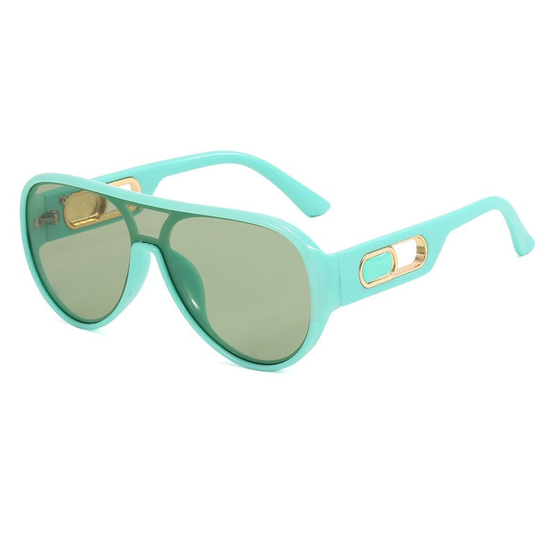 Fashionable and versatile sunglasses large frame one piece toad mirror UV resistant  personalized sunglasses for women